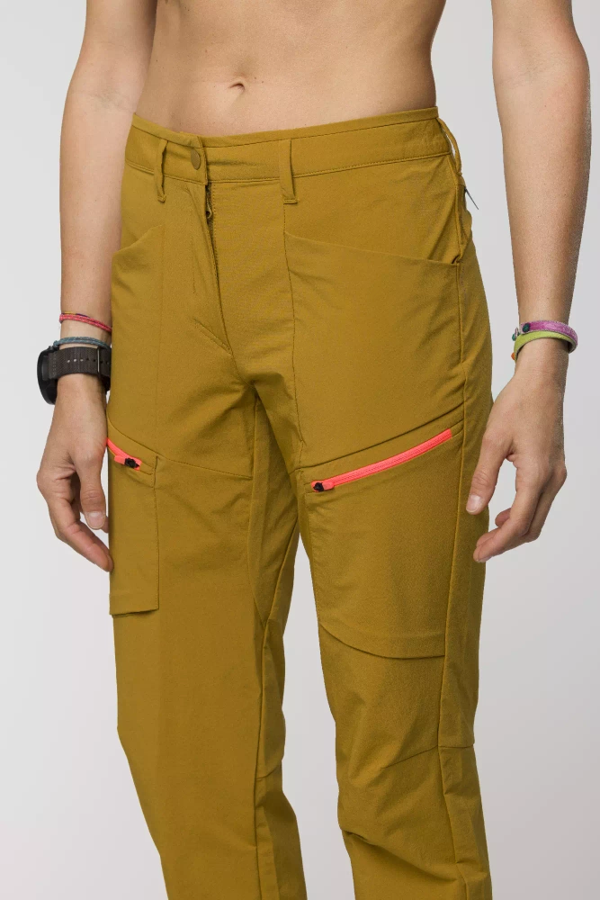 Damskie Spodnie Trekkingowe Salewa Puez Dst W Cargo Pants - golden brown/6080